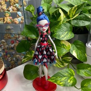 Monster High Doll With Stand